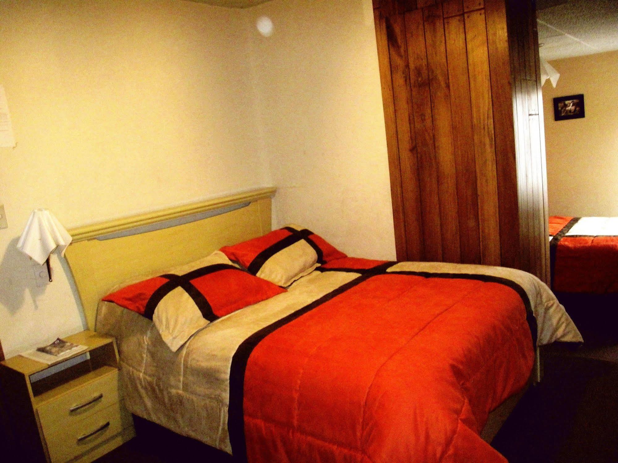 Aqua Hostal Mabel Cuenca Exteriér fotografie